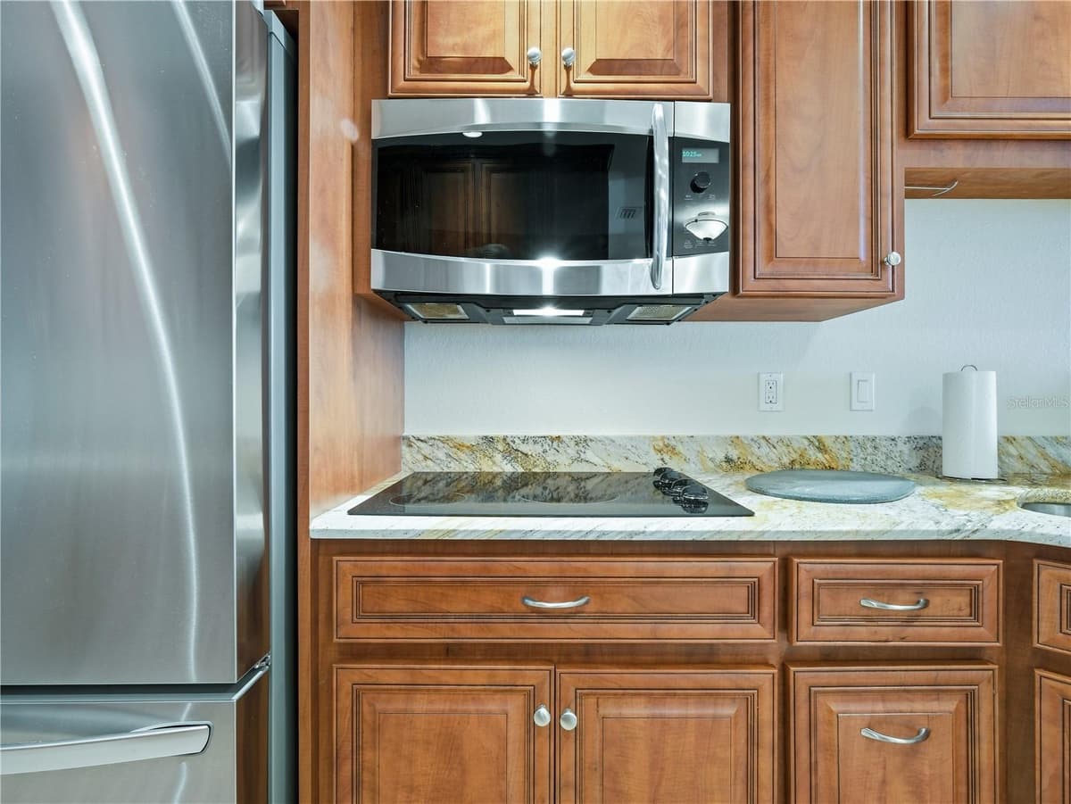 452 BOUCHELLE DRIVE — photo 18 of 68