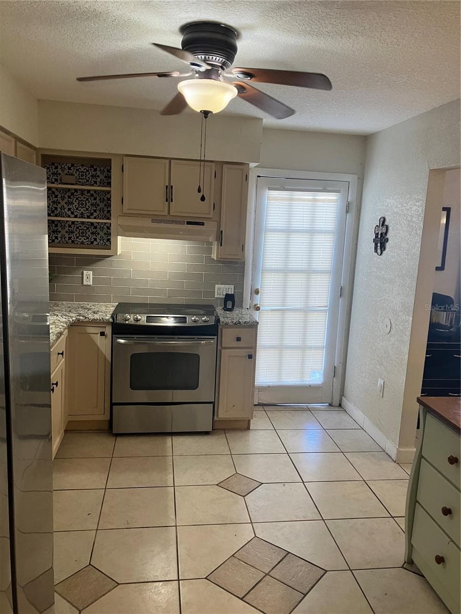 247 DEBORA COURT — photo 3 of 14