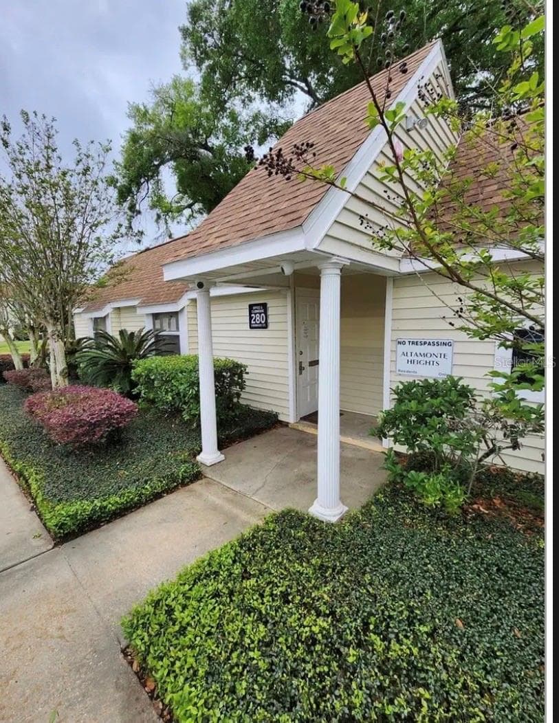 247 DEBORA COURT — photo 11 of 14