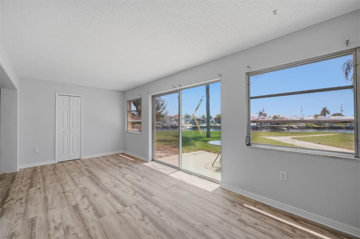 4678 MARINE PARKWAY — photo 13 of 41