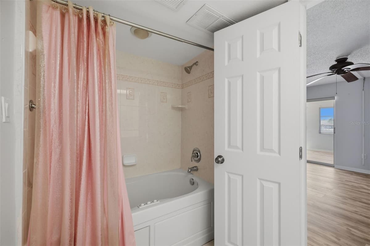 4678 MARINE PARKWAY — photo 20 of 41