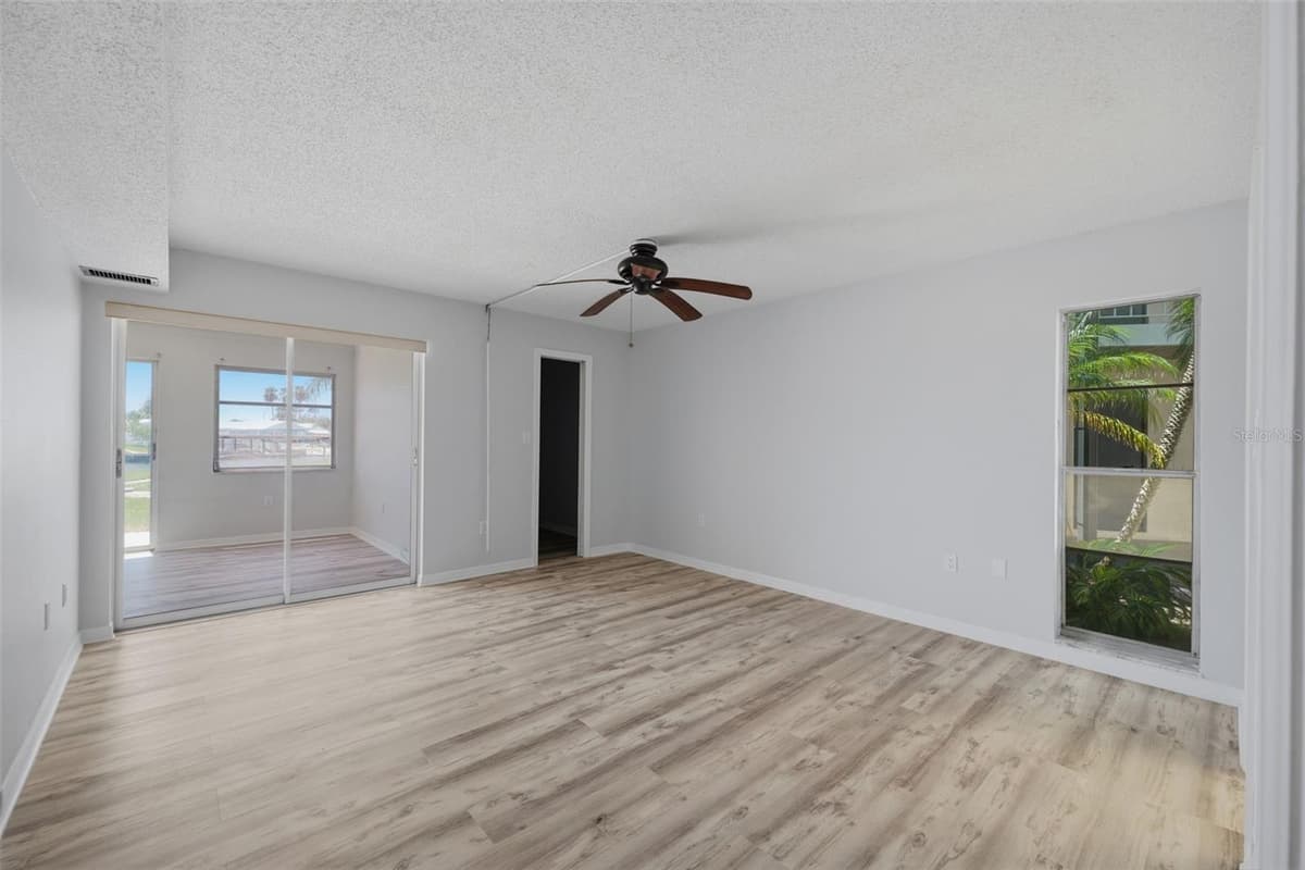 4678 MARINE PARKWAY — photo 15 of 41