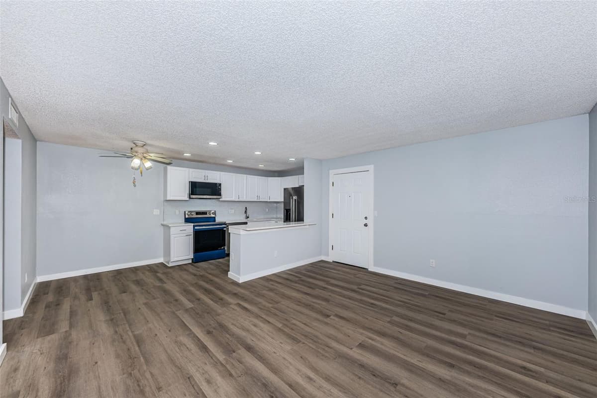 3295 FOX CHASE CIRCLE — photo 14 of 68