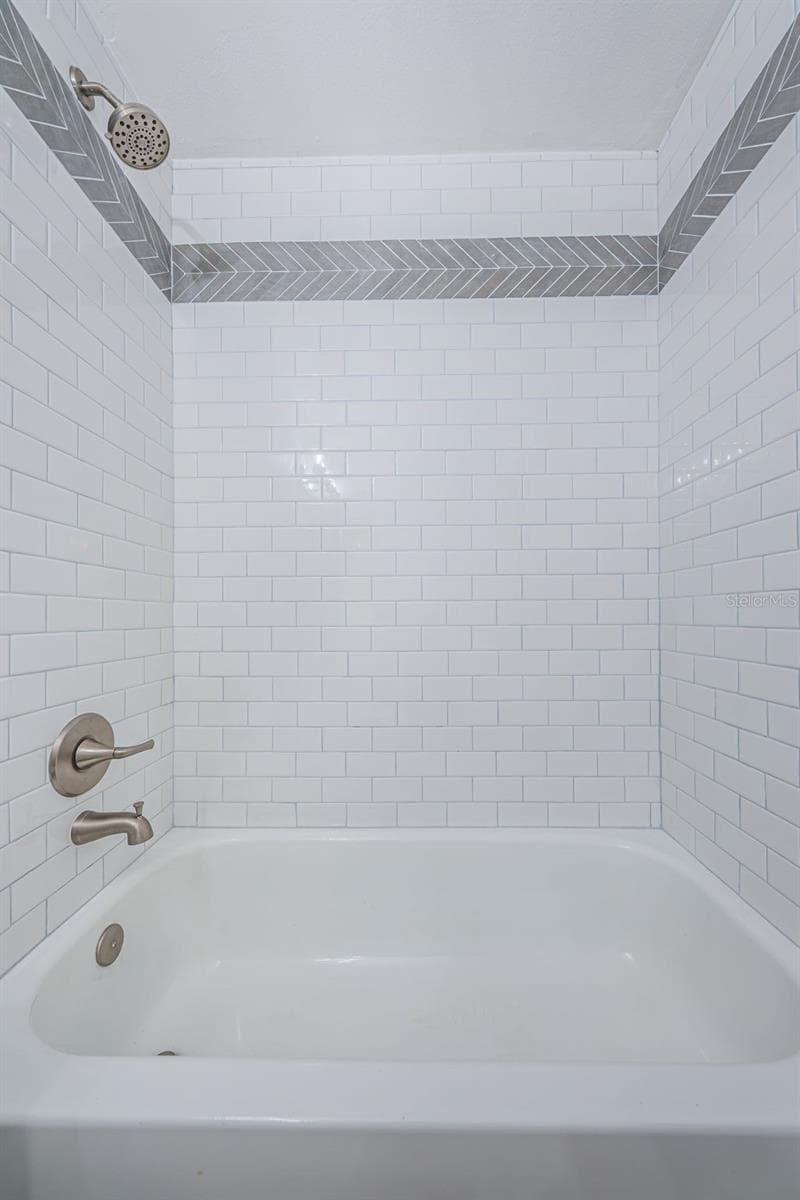 3295 FOX CHASE CIRCLE — photo 37 of 68