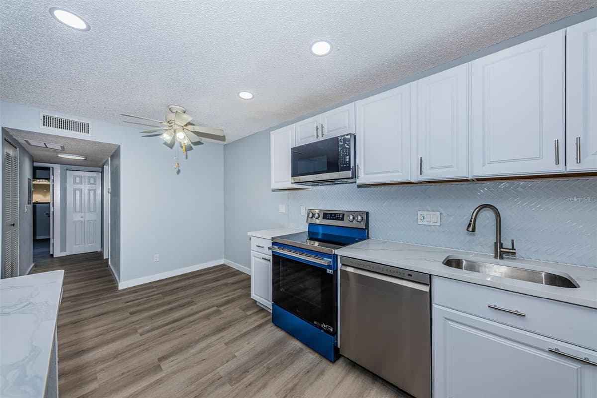 3295 FOX CHASE CIRCLE — photo 25 of 68