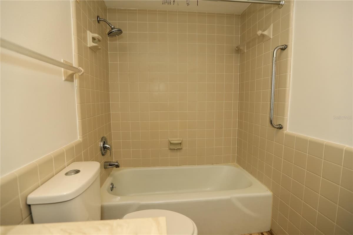 326 WHERLEY AVENUE — photo 38 of 64