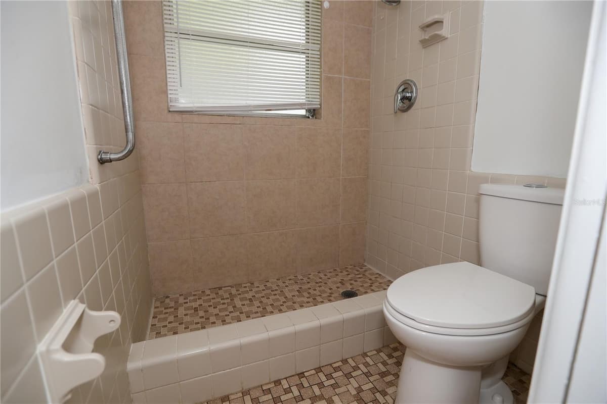 326 WHERLEY AVENUE — photo 49 of 64