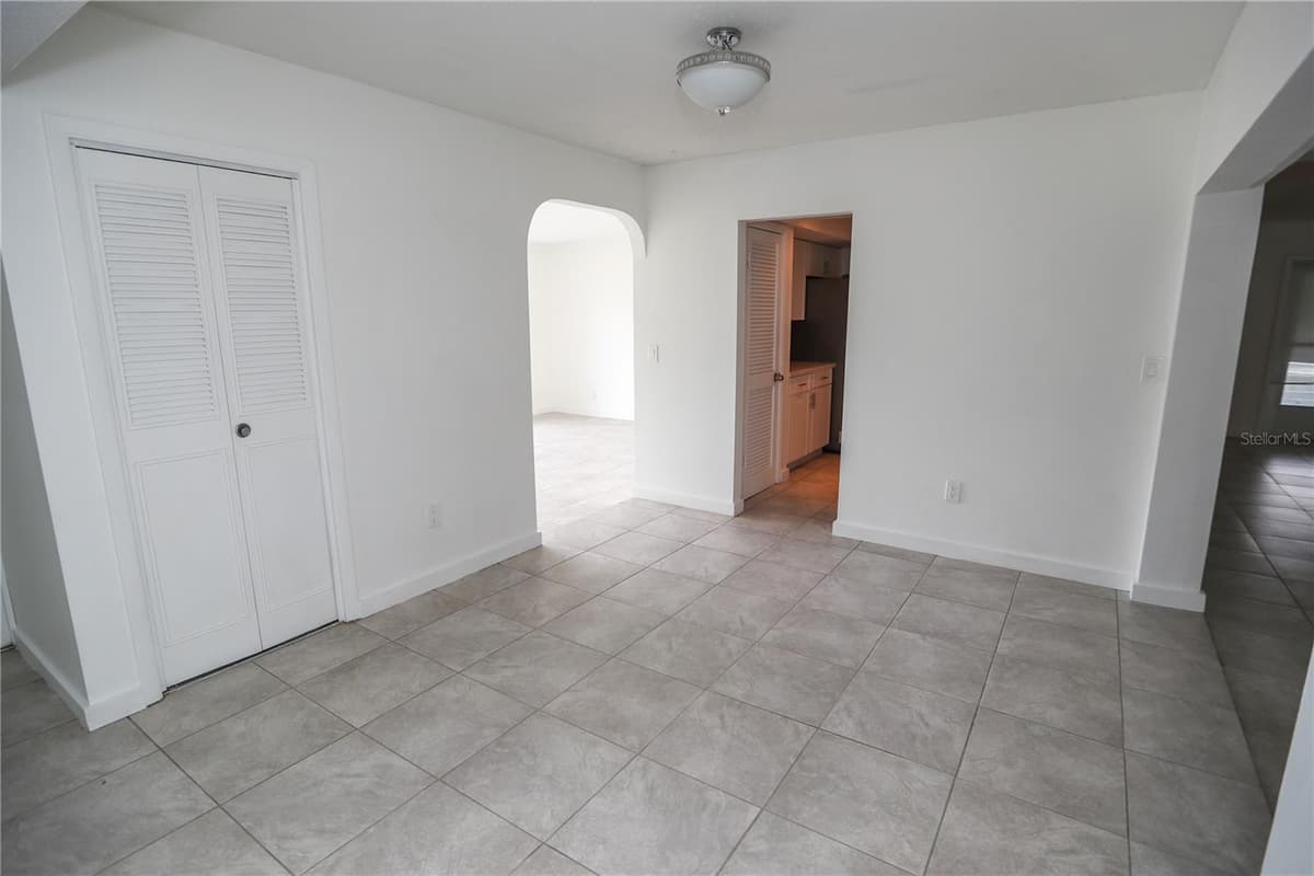 326 WHERLEY AVENUE — photo 22 of 64