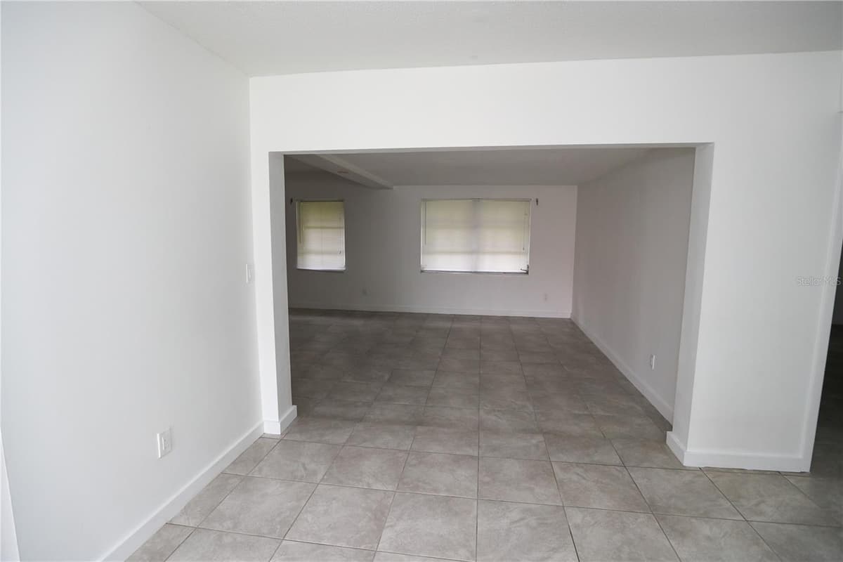 326 WHERLEY AVENUE — photo 23 of 64