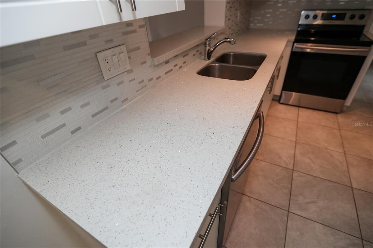 326 WHERLEY AVENUE — photo 29 of 64