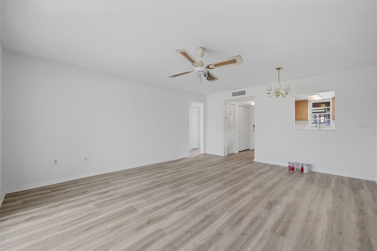 5207 TURQUOISE LANE — photo 10 of 35
