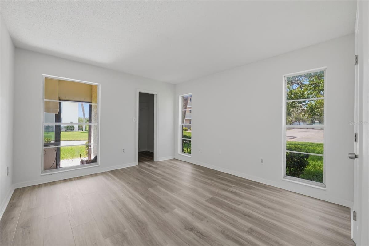 5207 TURQUOISE LANE — photo 11 of 35