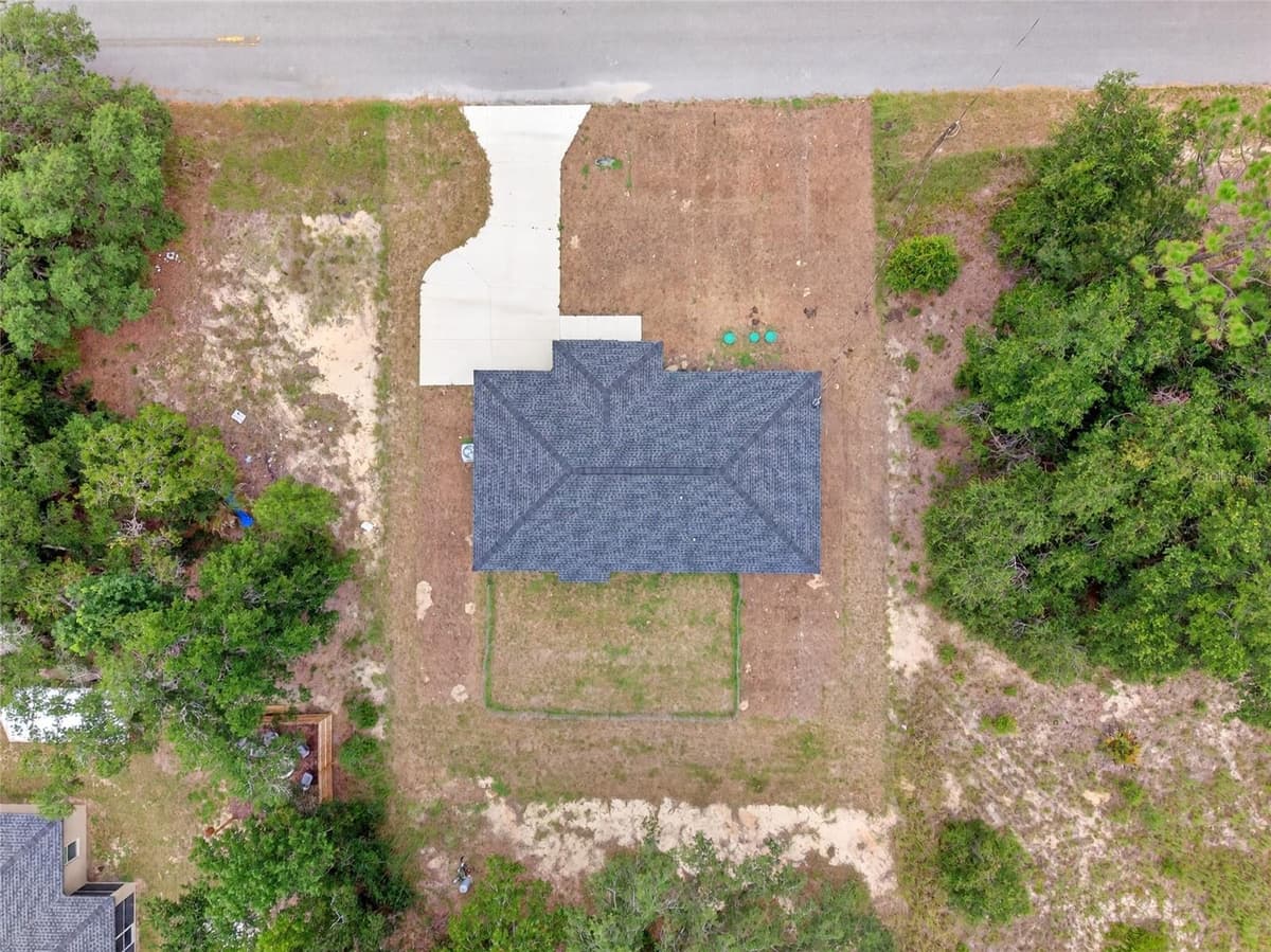 330 LOCUST PASS — photo 23 of 23