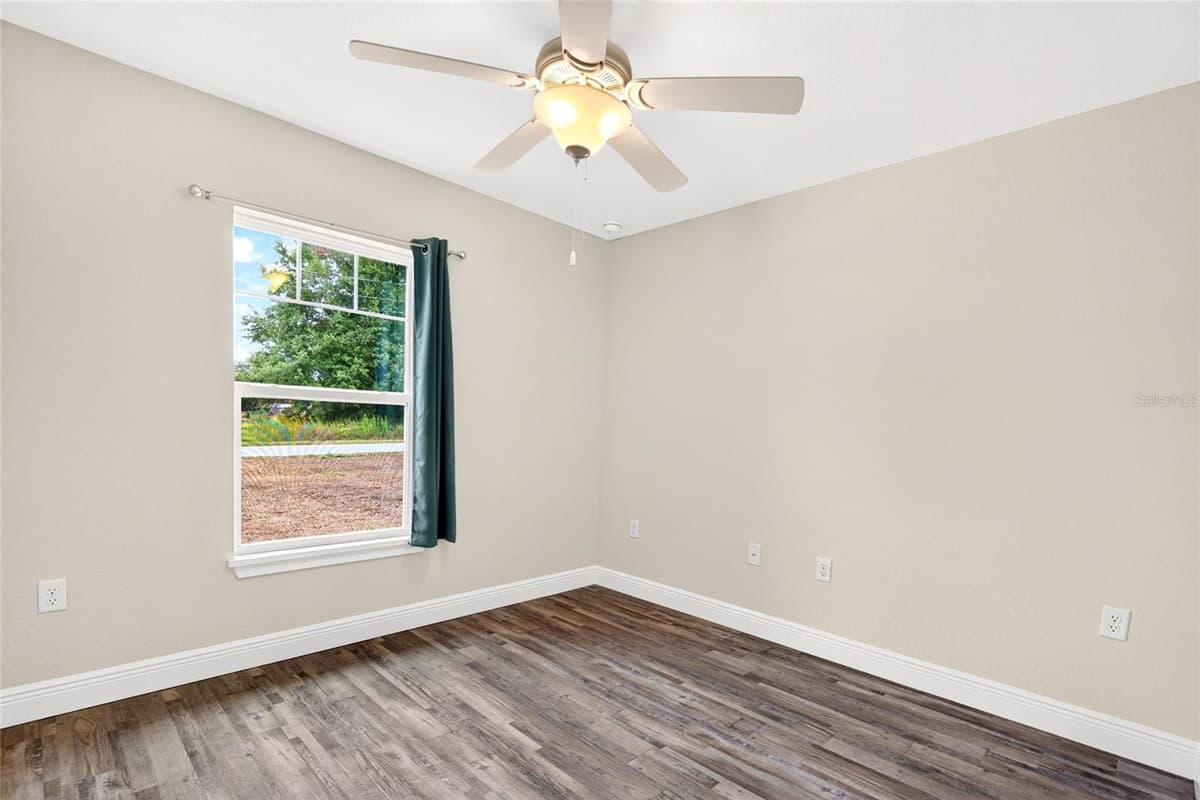 330 LOCUST PASS — photo 13 of 23