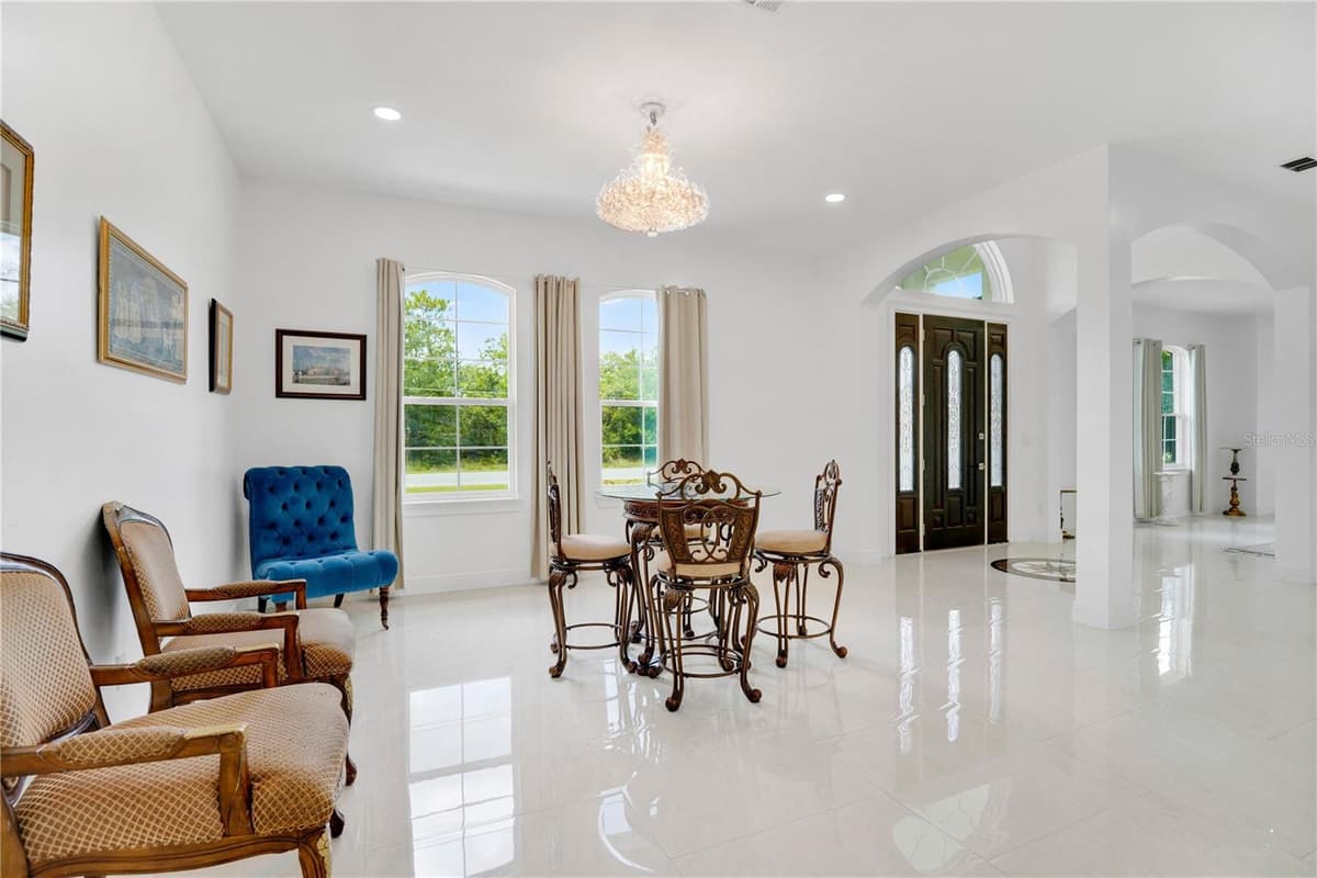 3307 DALLAS BOULEVARD — photo 14 of 40