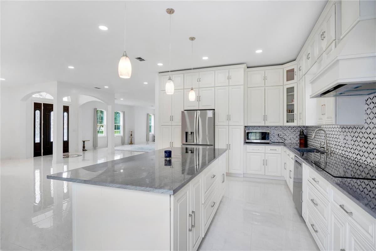 3307 DALLAS BOULEVARD — photo 18 of 40