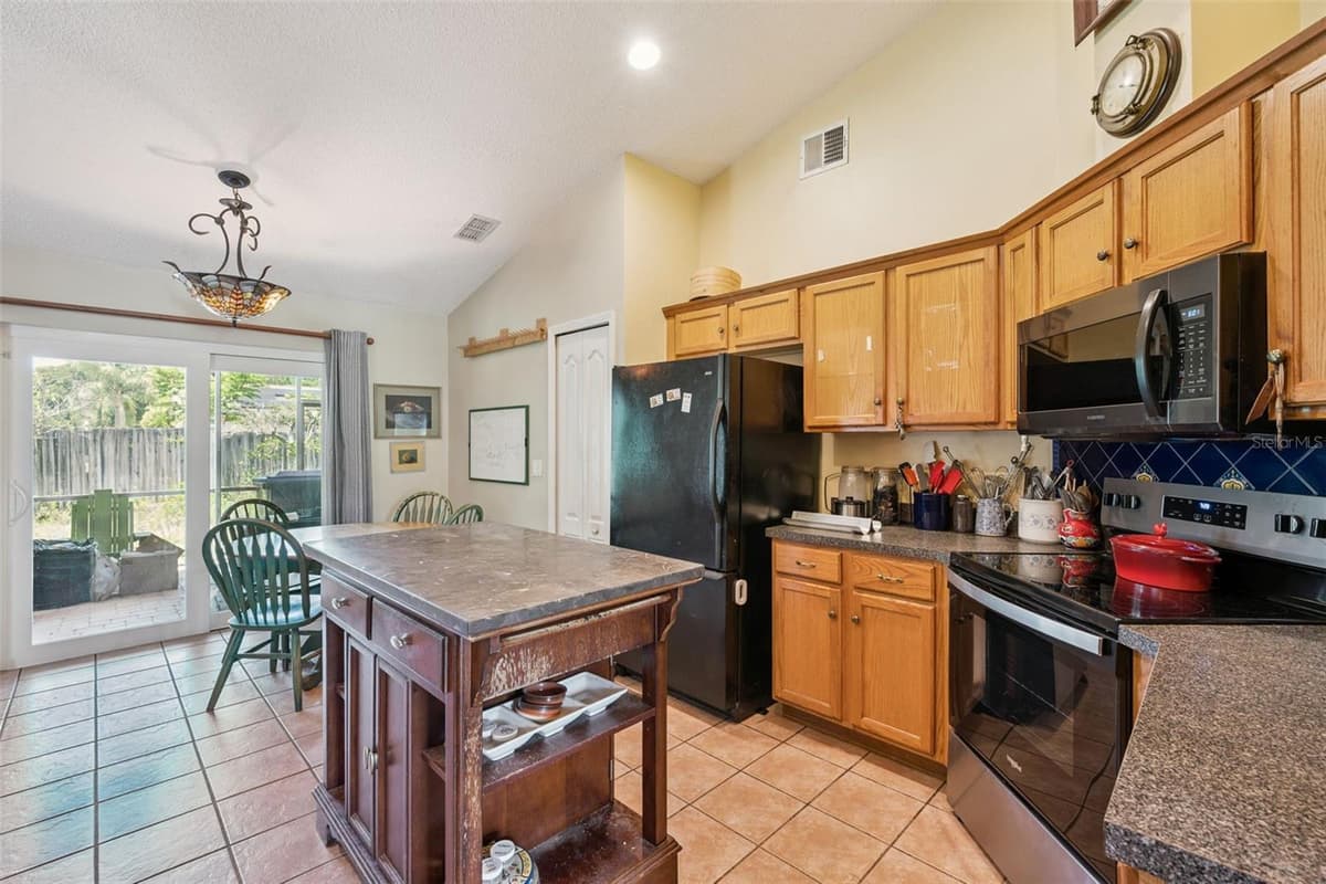 1796 FLORENCE VISTA BOULEVARD — photo 8 of 20