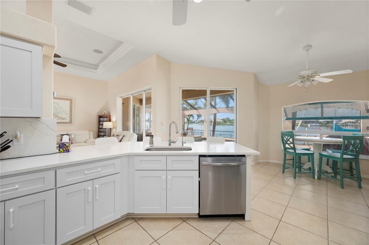 21551 EDGEWATER DRIVE — photo 8 of 29