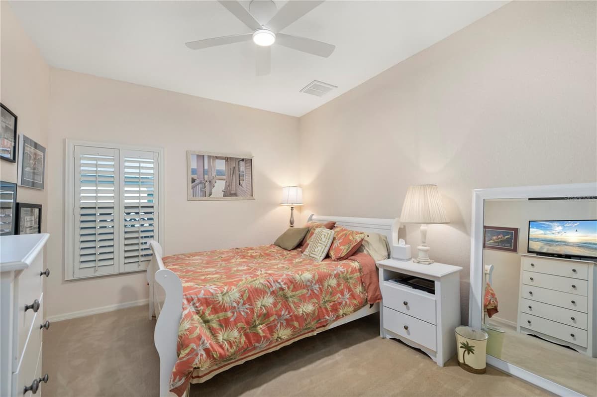 21551 EDGEWATER DRIVE — photo 12 of 29