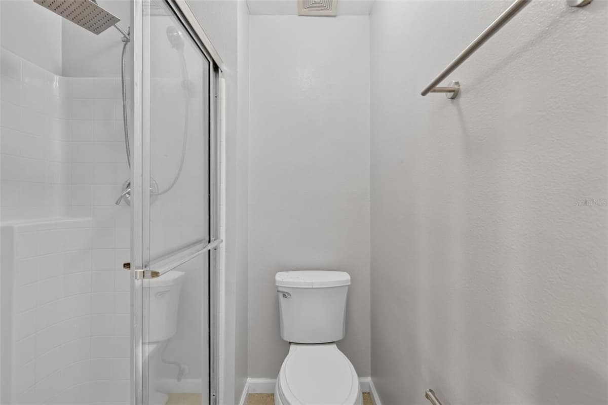 2225 SANDRIDGE CIRCLE — photo 16 of 22