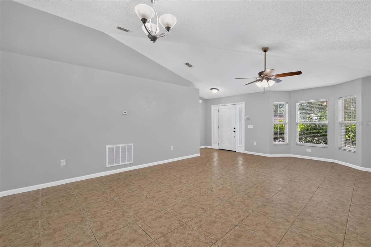 2225 SANDRIDGE CIRCLE — photo 8 of 22