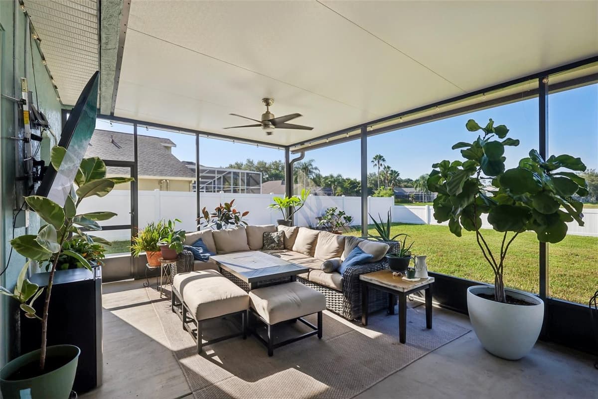 205 ROSANA DRIVE — photo 34 of 66