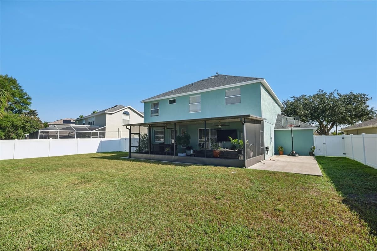 205 ROSANA DRIVE — photo 36 of 66