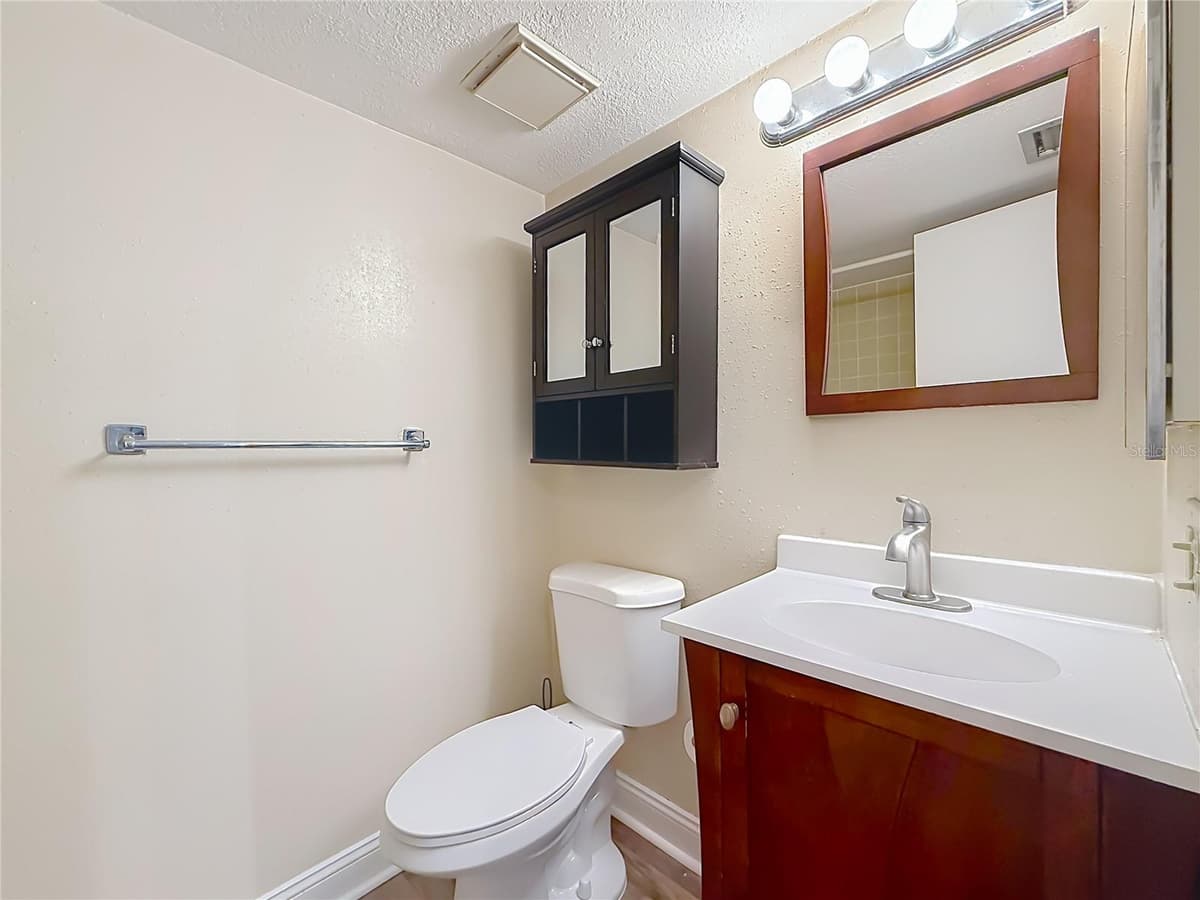 681 MIDWAY DRIVE — photo 23 of 43