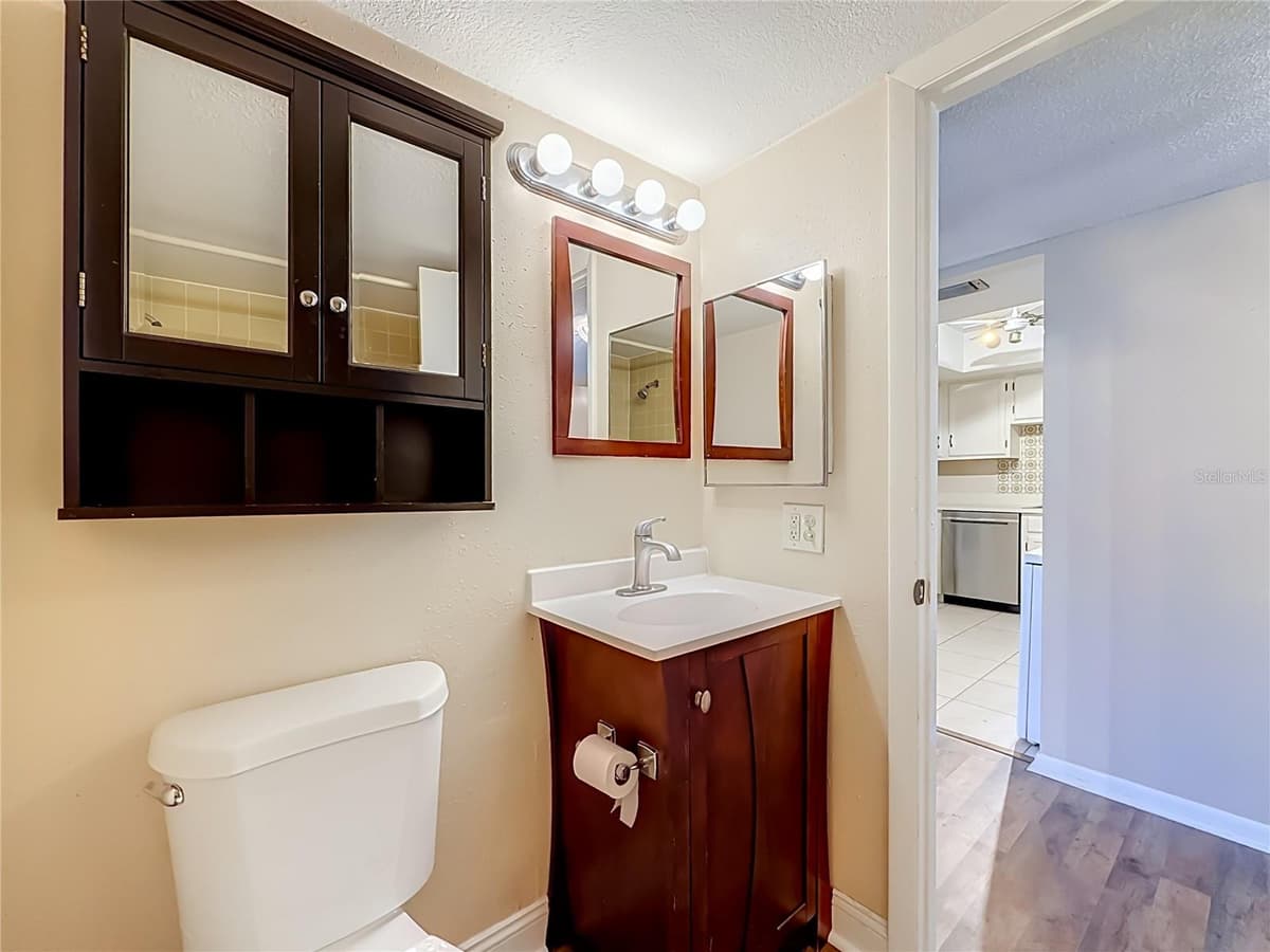 681 MIDWAY DRIVE — photo 24 of 43