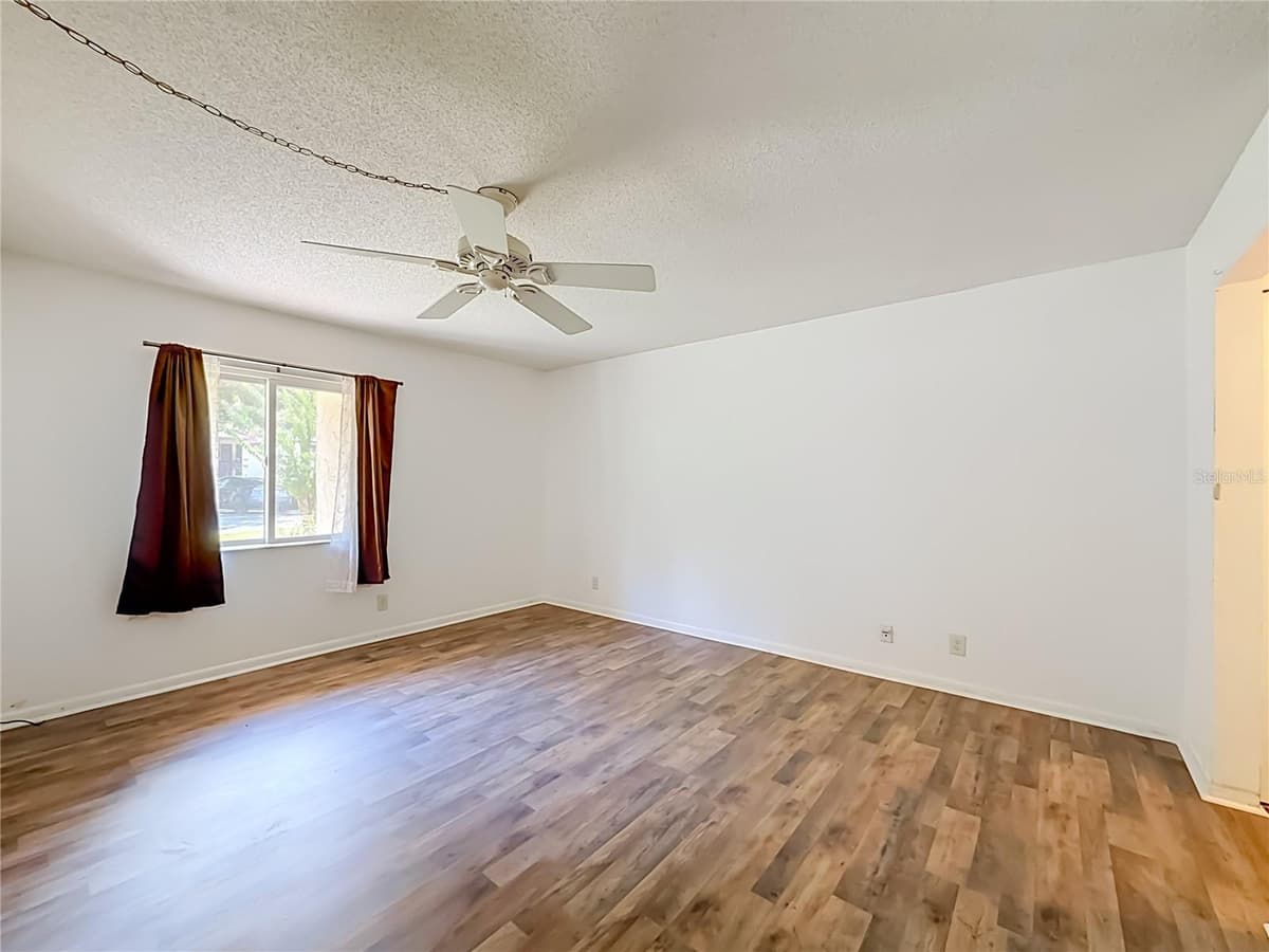 681 MIDWAY DRIVE — photo 26 of 43