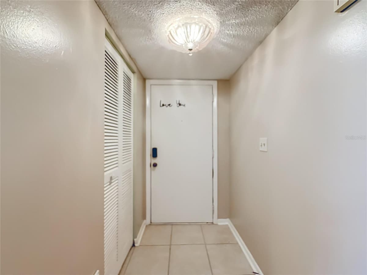 681 MIDWAY DRIVE — photo 9 of 43