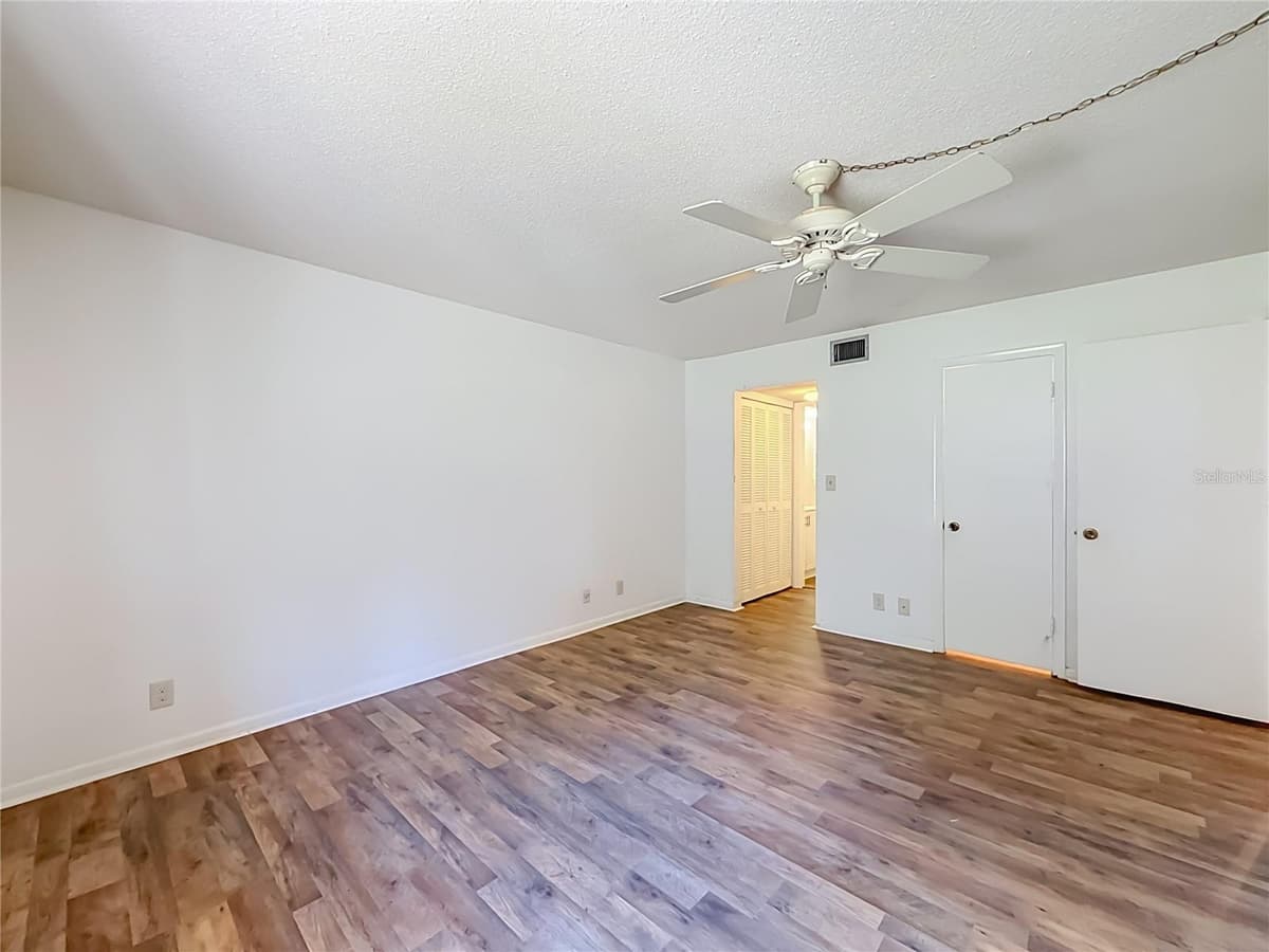 681 MIDWAY DRIVE — photo 29 of 43