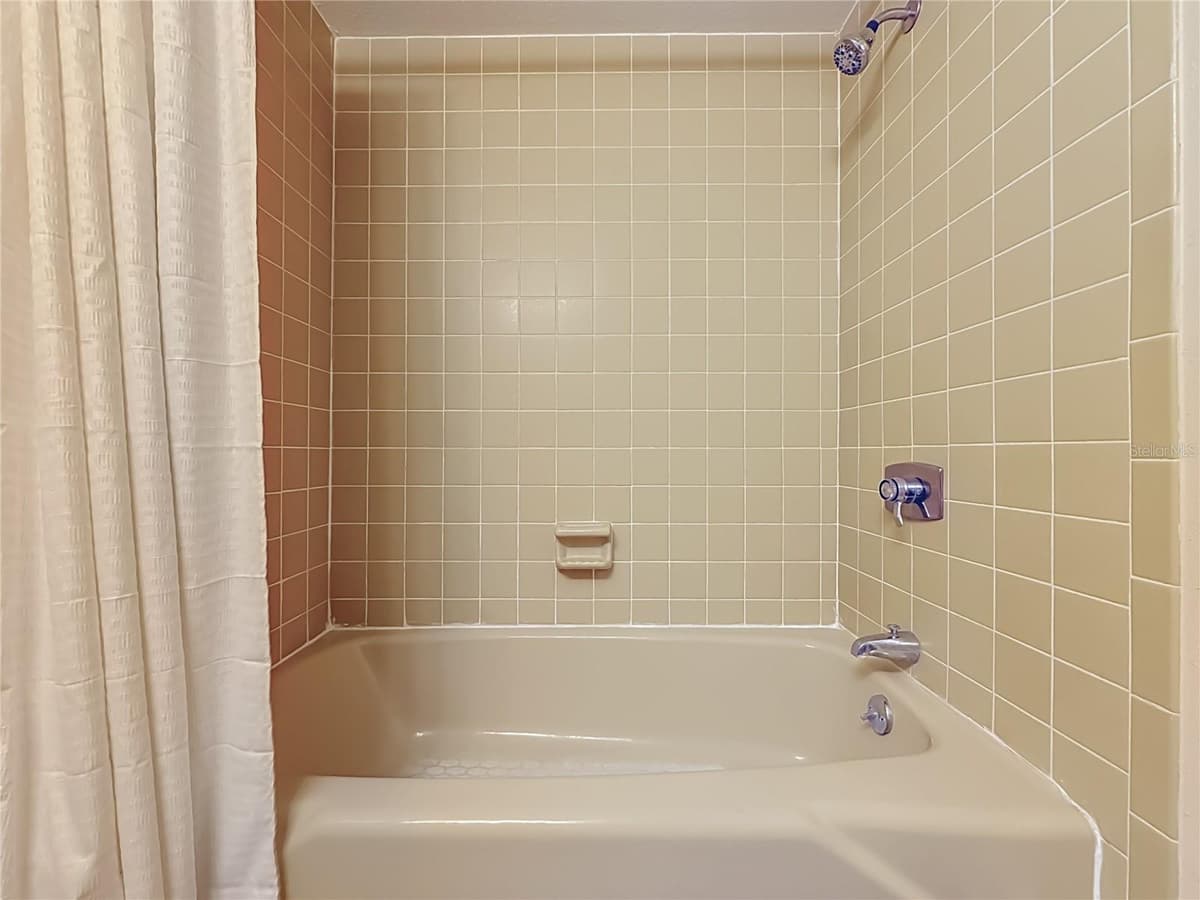 681 MIDWAY DRIVE — photo 25 of 43