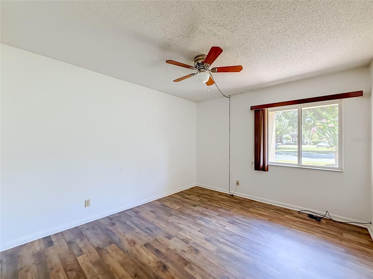 681 MIDWAY DRIVE — photo 20 of 43