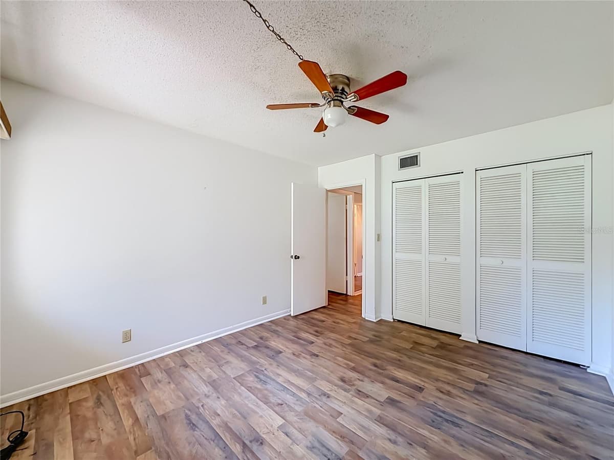 681 MIDWAY DRIVE — photo 21 of 43