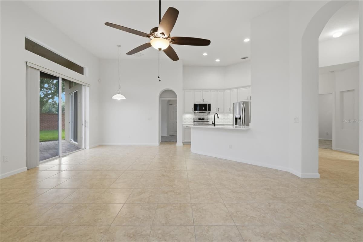 2966 SWEETSPIRE CIRCLE — photo 12 of 60