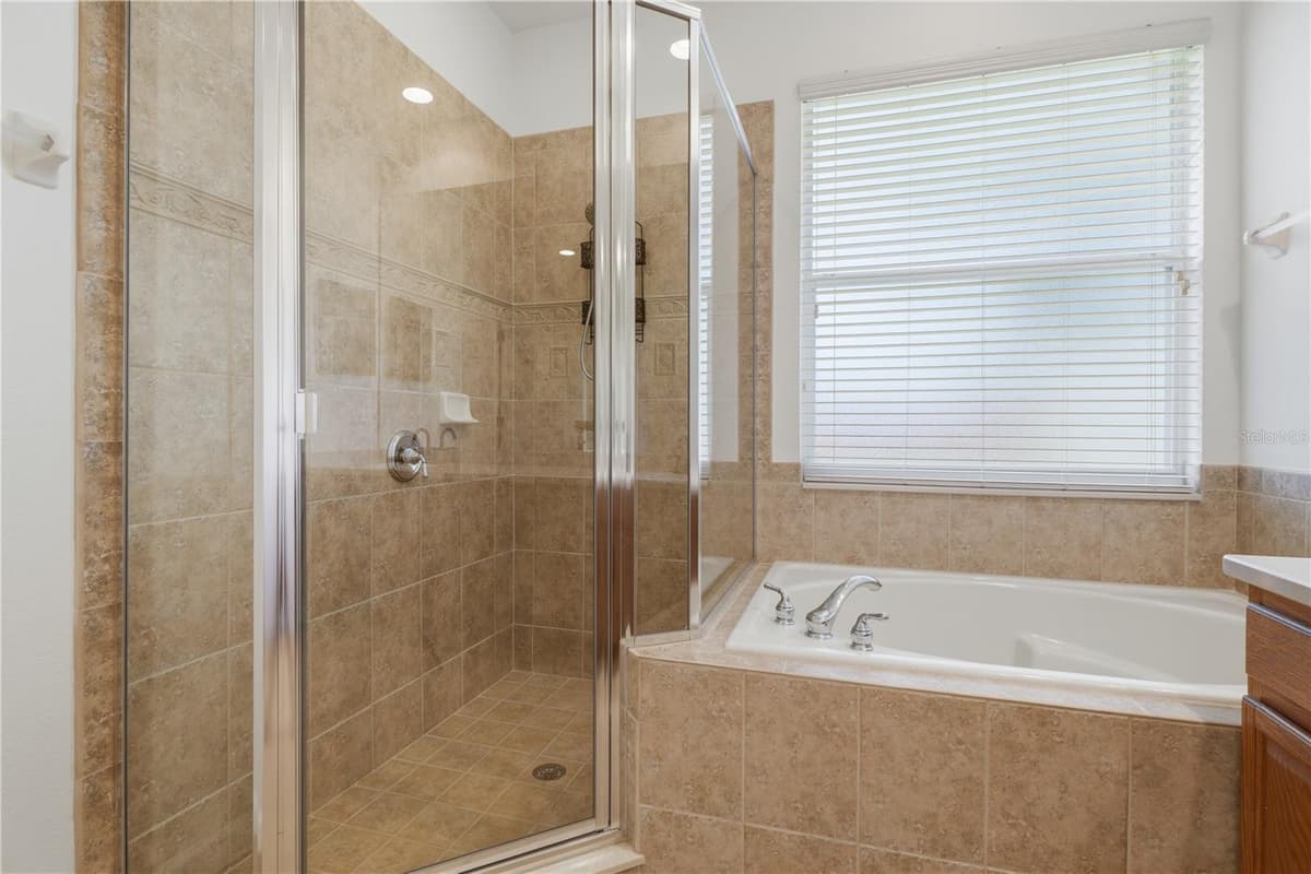 2966 SWEETSPIRE CIRCLE — photo 32 of 60