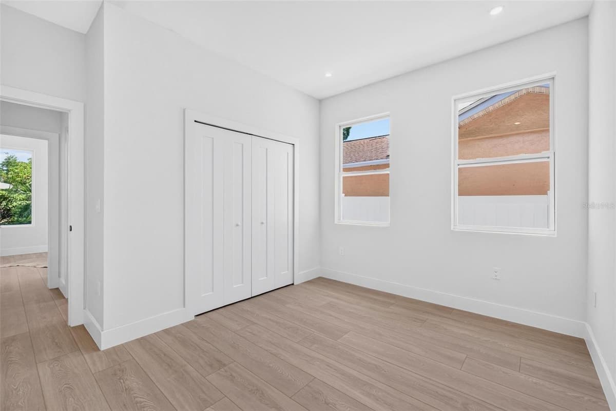 4410 4TH AVENUE — photo 28 of 36