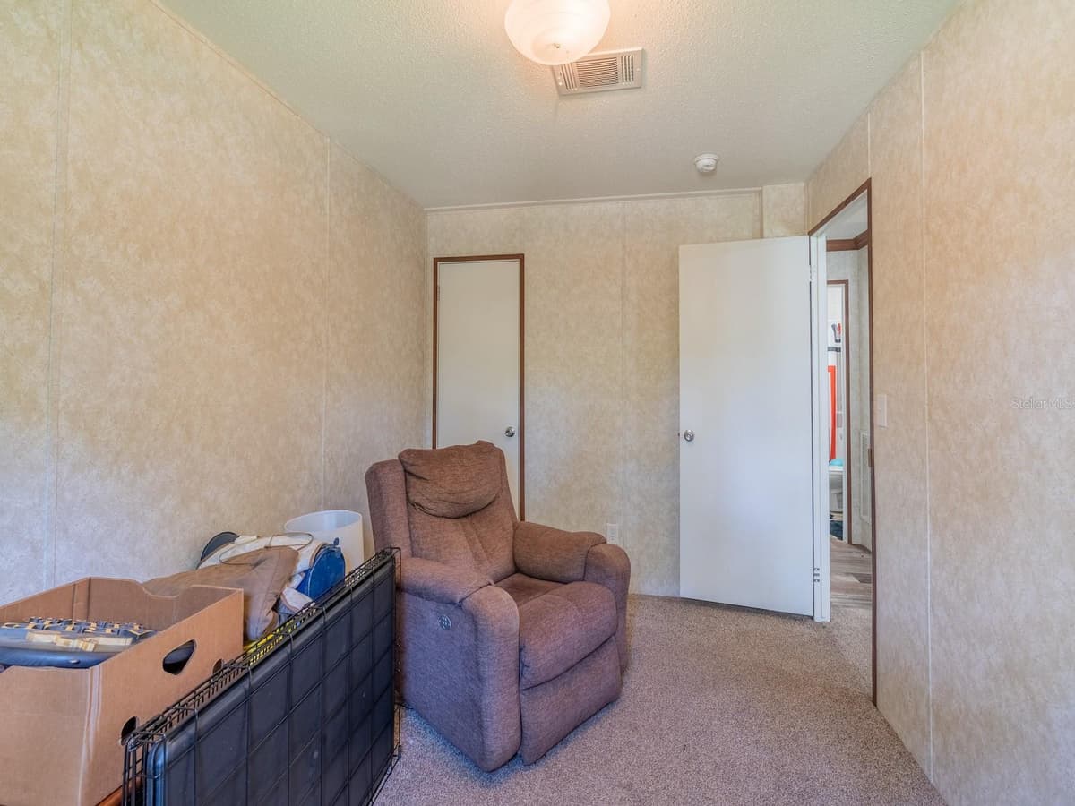 14668 204TH PLACE — photo 18 of 38