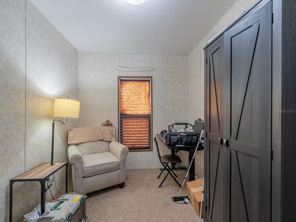 14668 204TH PLACE — photo 19 of 38