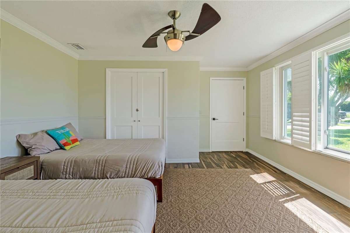 988 SHOCKNEY DRIVE — photo 20 of 35