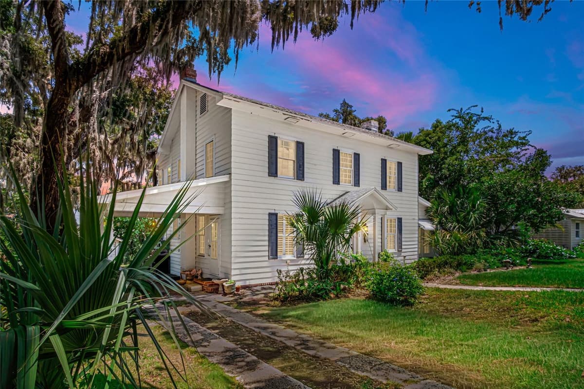 102 PALMORA BOULEVARD — photo 41 of 57