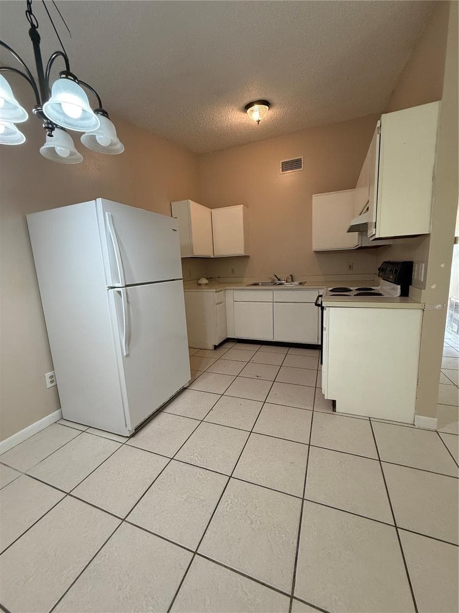 1619 HIGH STREET — photo 3 of 6