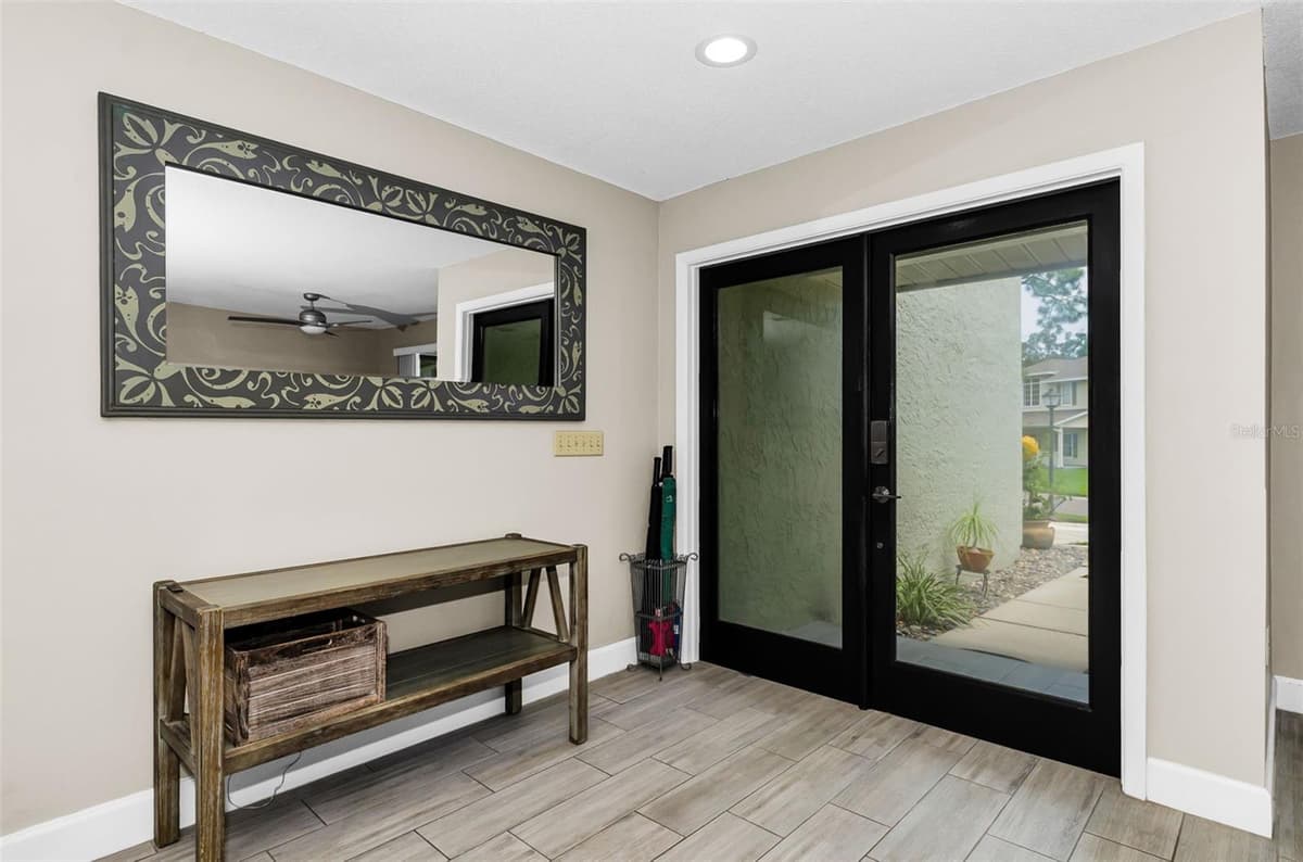 2063 BROOKSIDE DRIVE — photo 4 of 47