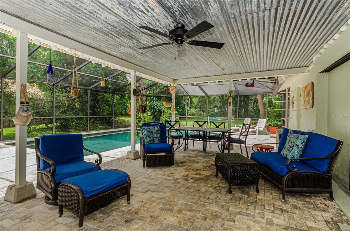 2063 BROOKSIDE DRIVE — photo 37 of 47