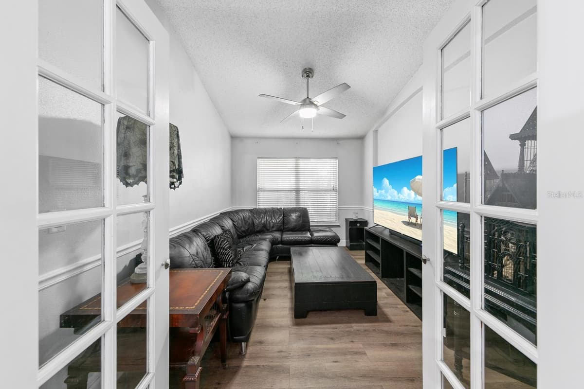1365 SHOOTINGSTAR LANE — photo 11 of 35