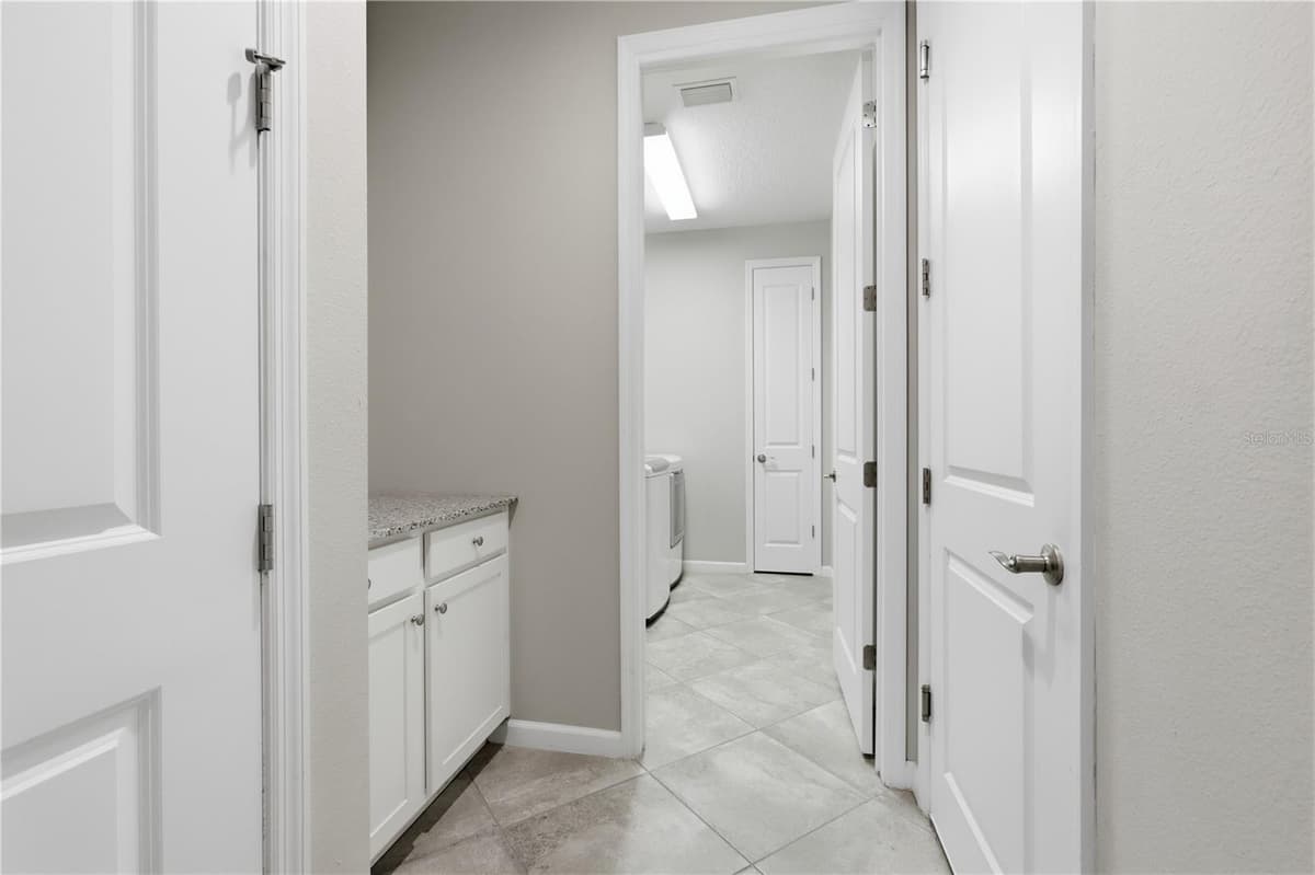108 SUFFOLK CT. — photo 46 of 54