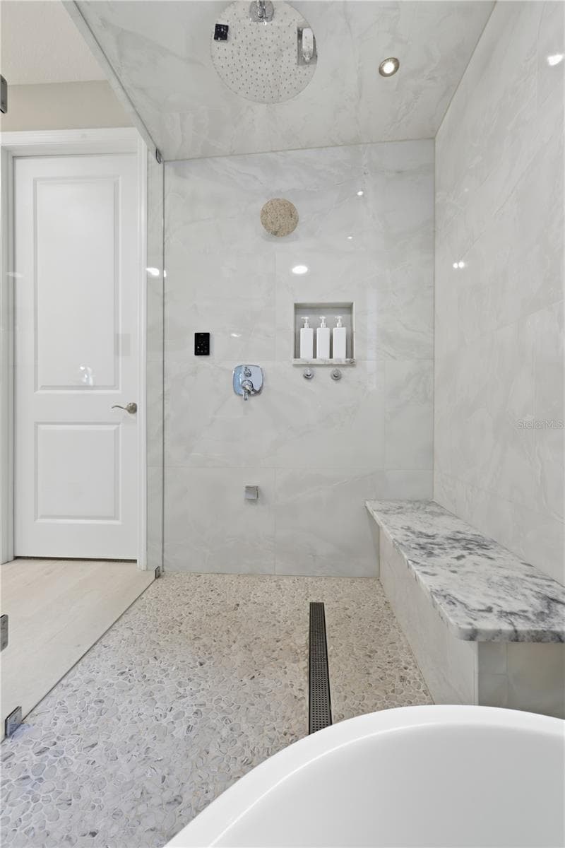 108 SUFFOLK CT. — photo 30 of 54