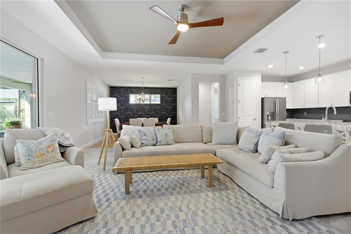 108 SUFFOLK CT. — photo 11 of 54