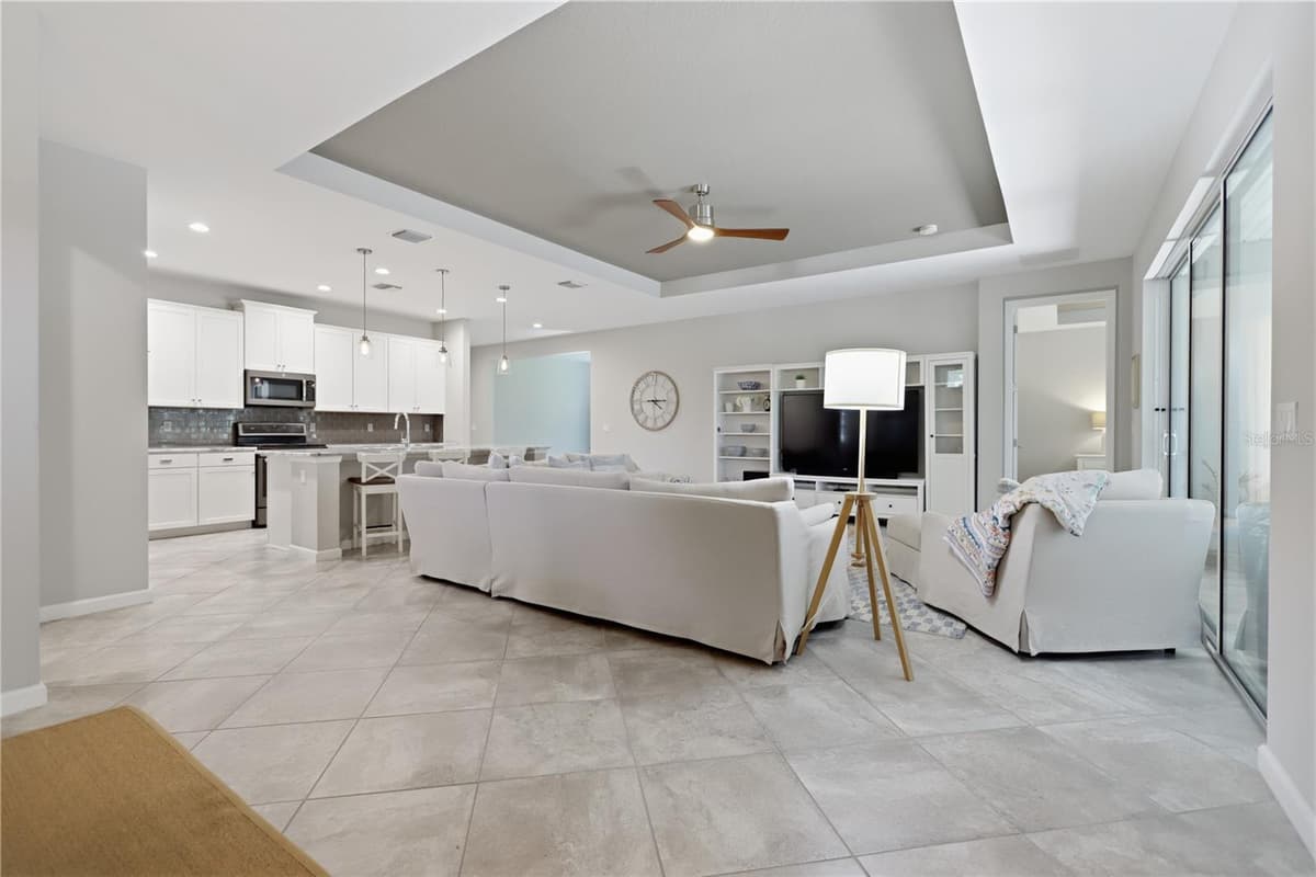 108 SUFFOLK CT. — photo 18 of 54